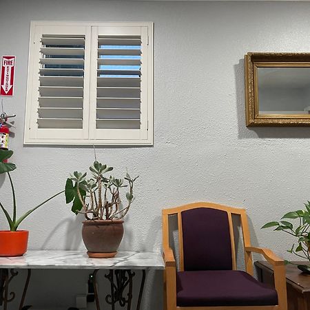 Private La Bedroom W Private Half-Bathroom - Ac - Wifi - Private Fridge -Smart Tv Лос-Анджелес Экстерьер фото